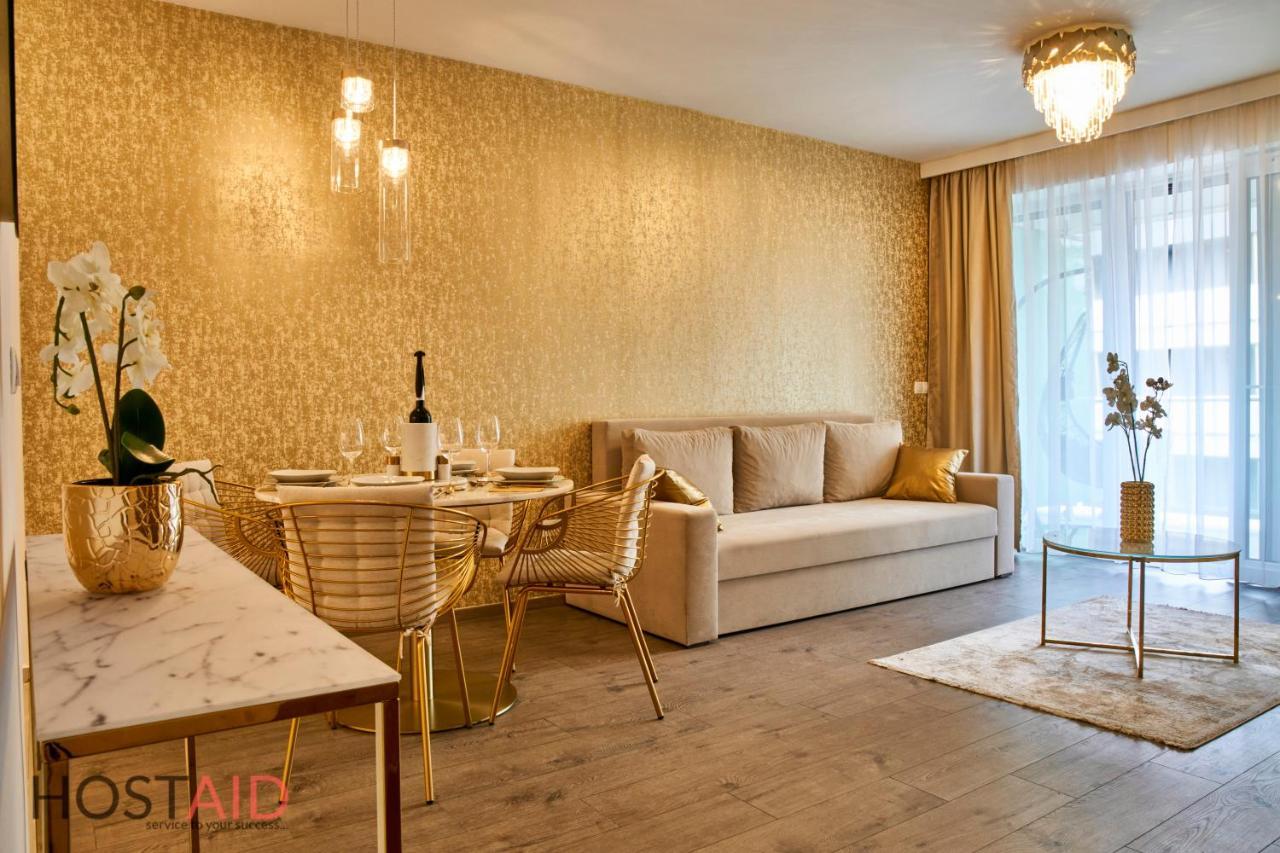Azur Apartment - Hostaid Siófok Zewnętrze zdjęcie