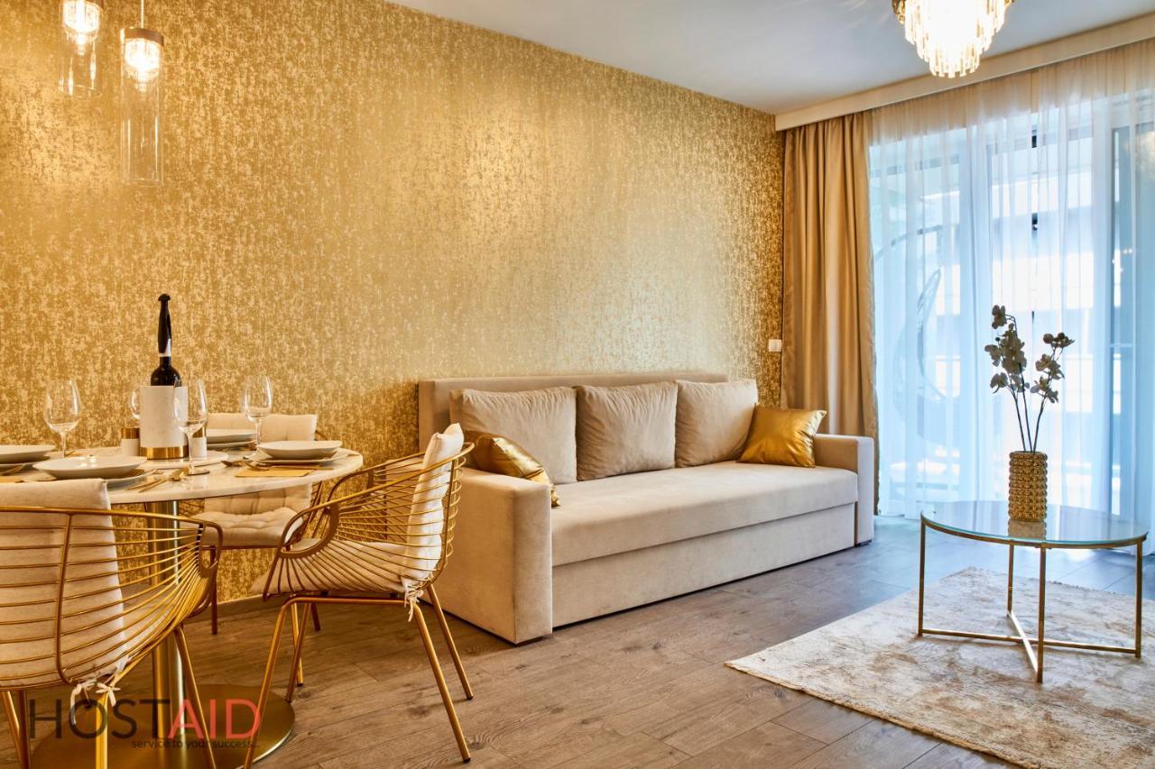 Azur Apartment - Hostaid Siófok Zewnętrze zdjęcie