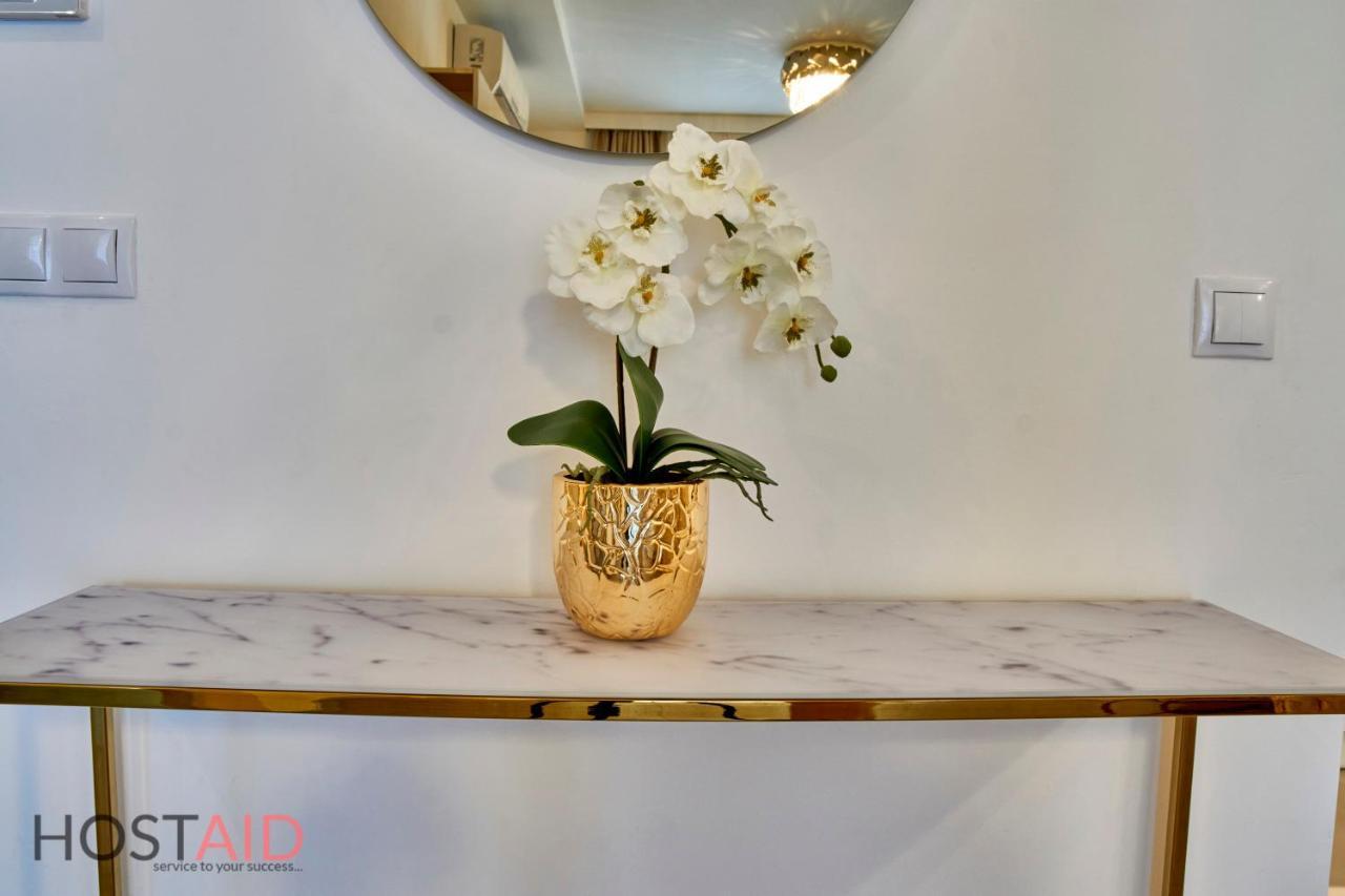 Azur Apartment - Hostaid Siófok Zewnętrze zdjęcie