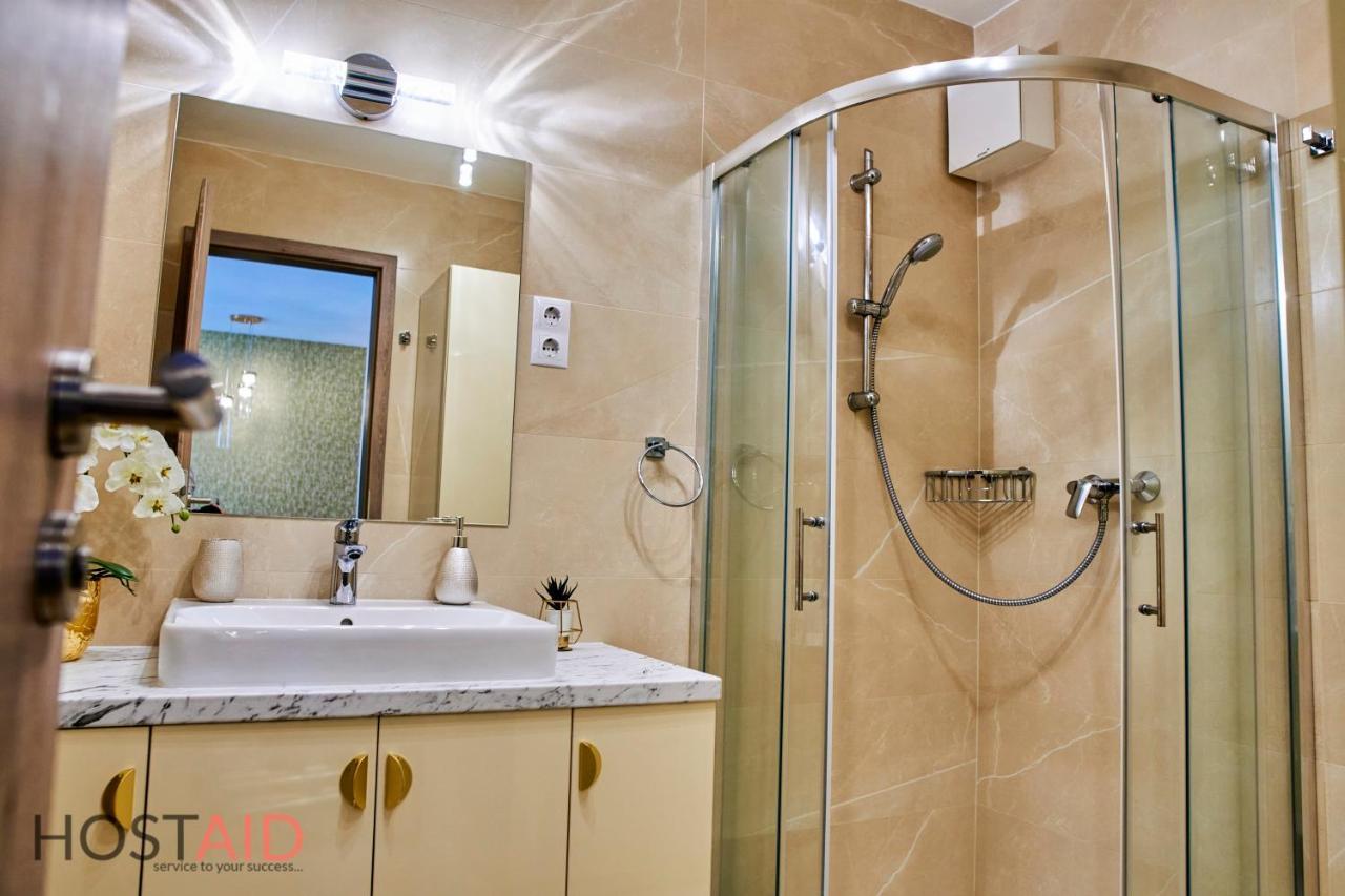 Azur Apartment - Hostaid Siófok Zewnętrze zdjęcie