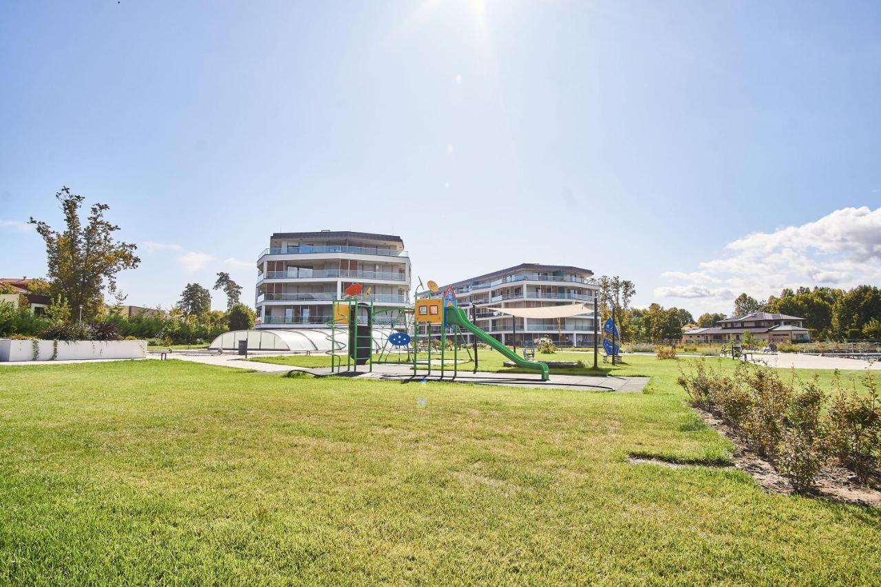 Azur Apartment - Hostaid Siófok Zewnętrze zdjęcie