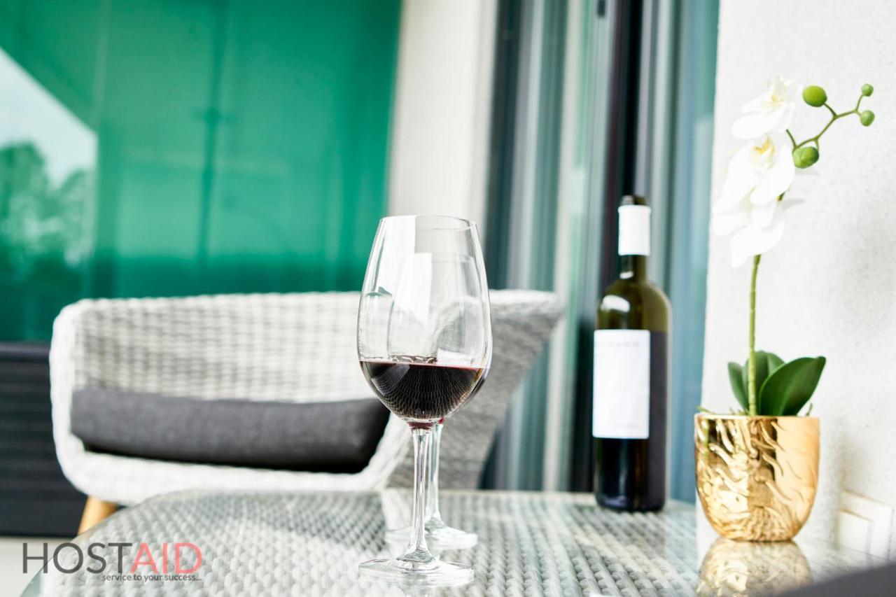 Azur Apartment - Hostaid Siófok Zewnętrze zdjęcie