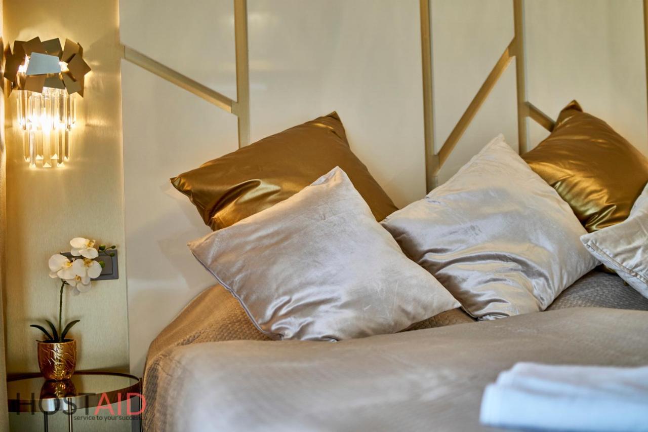 Azur Apartment - Hostaid Siófok Zewnętrze zdjęcie